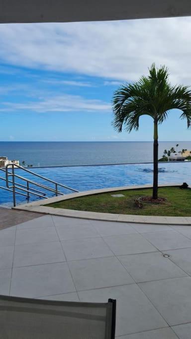 Apartamento Vista Mar Nascente, Dois Quartos, Novo, No Do Rio Vermelho, Condominio Club, 1103