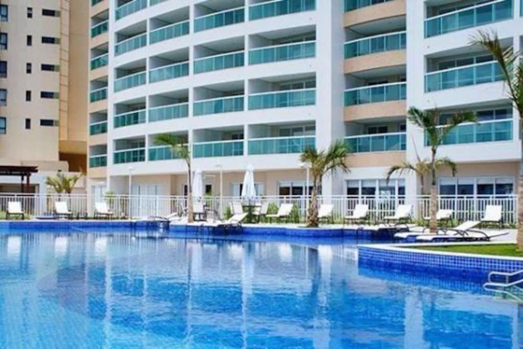 Apartamento Vista Mar Nascente, Dois Quartos, Novo, No Do Rio Vermelho, Condominio Club, 1103 *