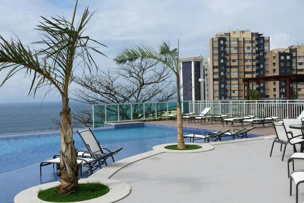 Vista Mar Nascente, Dois Quartos, Novo, No Do Rio Vermelho, Condominio Club, 1103 *