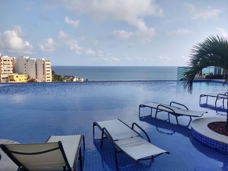 Vista Mar Nascente, Dois Quartos, Novo, No Do Rio Vermelho, Condominio Club, 1103 Apartamento