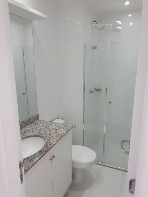 Vista Mar Nascente, Dois Quartos, Novo, No Do Rio Vermelho, Condominio Club, 1103 Apartamento *